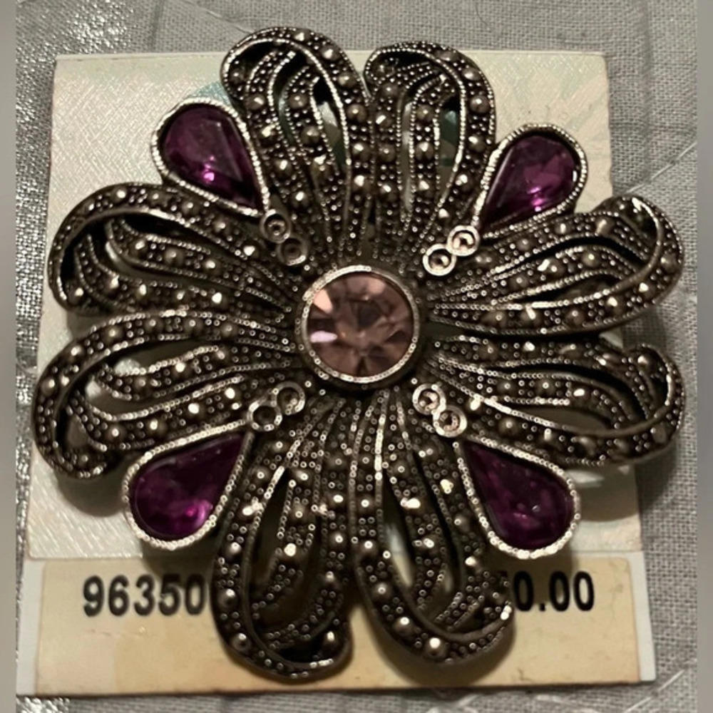 VINTAGE~BROOCH~SILVER/AMETHYST~30+ YEARS~PRETTY